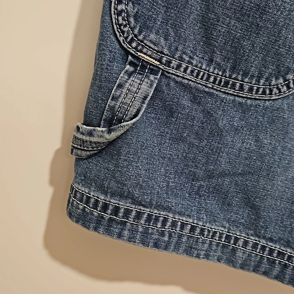 GAP carpenter style faded denim shorts size 6 EUC - Picture 8 of 9